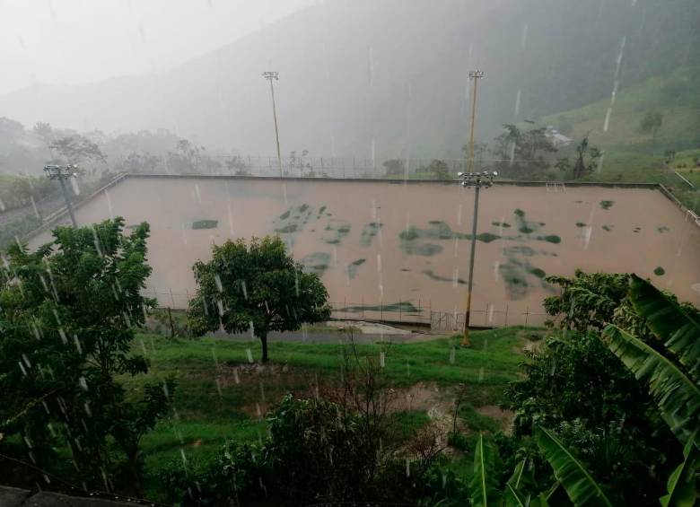 En Ituango, las lluvias dejaron incomunicado al municipio. FOTO TOMADA DE TWITTER @soydeituango