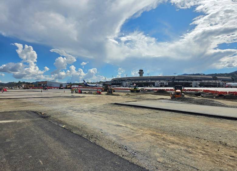 En la zona de la pista, las obras incluyen la habilitación de seis nuevos puestos de parqueo para aviones. FOTO: Cortesía Airplan