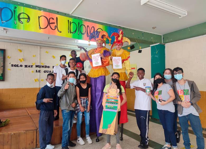 Las actividades de Ratón de Biblioteca se realizan con comunidades de los barrios populares de Medellín. FOTO Cortesía