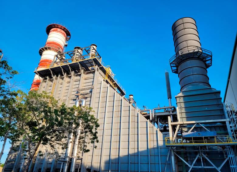 El parque de generación eléctrica de EPM en Colombia consta de 27 plantas hidráulicas; una térmica ubicada en Puerto Nare, Antioquia (en la imagen), y un parque eólico. FOTO cortesía