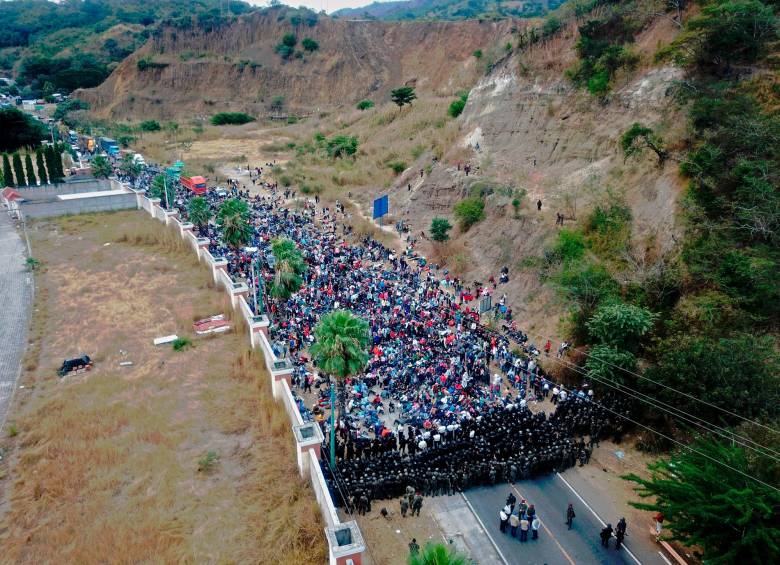 Cerca de 9.000 hondureños intentan llegar a Estados Unidos. FOTO EFE