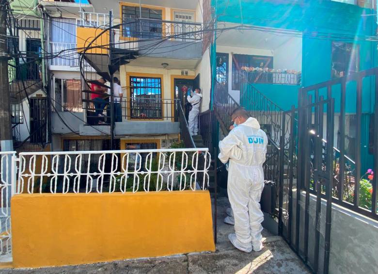 El crimen ocurrió en una vivienda ubicada en un segundo piso del barrio Doce de Octubre. FOTO: ANDRÉS FELIPE OSORIO GARCÍA