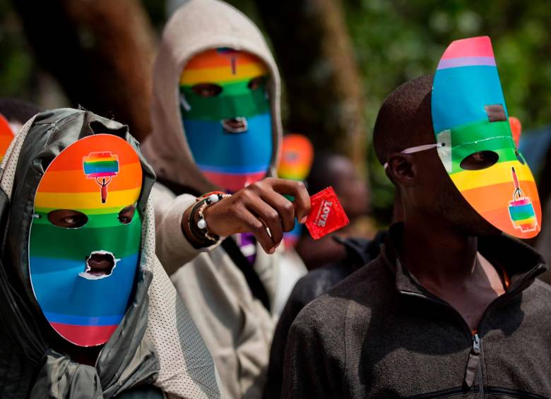 La iniciativa legislativa castigaría con hasta 10 años en prisión a los homosexuales en Uganda. FOTO TWITTER @SaycheeseDGTL