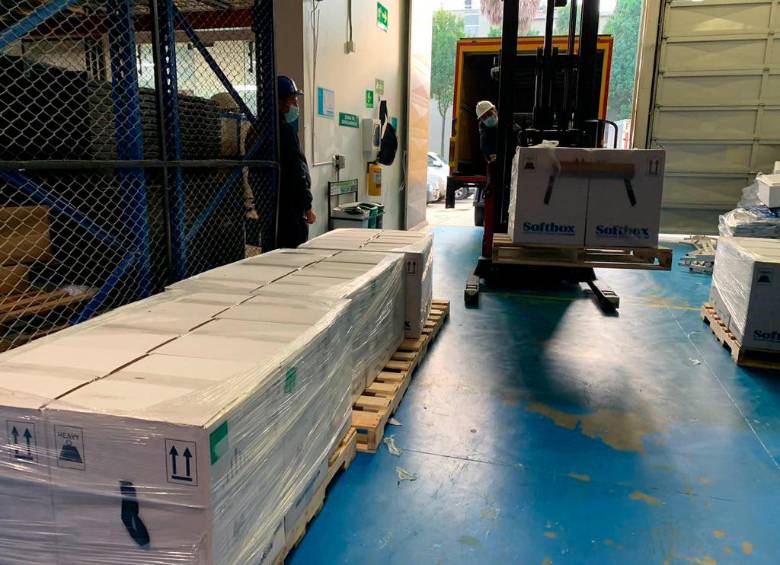 Un nuevo lote de vacunas anticovid Pfizer llegó al país este miércoles. El país cuenta con más de 60’000.000 dosis en territorio. Foto: Tomada de Twitter @MinSaludCol.