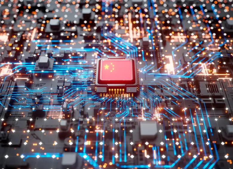 Las sanciones impuestas por Washington buscaban frenar el acceso de China a tecnología de punta, pero terminaron empujando a Huawei a desarrollar sistemas propios. FOTO Fetty