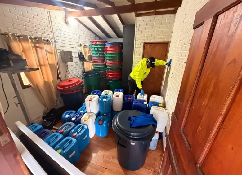 Aspecto del laboratorio encontrado en el corregimiento de Altavista. FOTO: Cortesía Policía