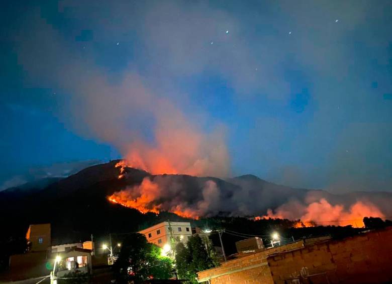 El incendio comenzó el pasado 26 de diciembre hacia las cuatro de la tarde. FOTO: Cortesía