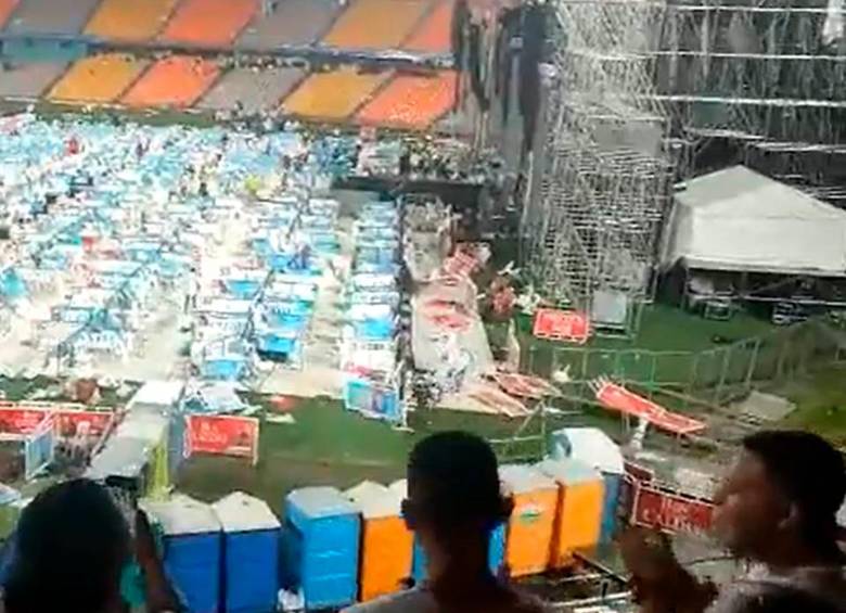 Sillas y vallas fueron destruidas en el Atanasio Girardot. FOTO Cortesía