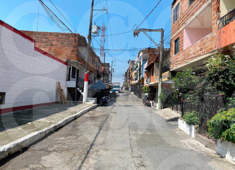 En este punto del barrio San Martín de Porres se registró la balacera que le ocasionó la muerte a Luis Alfredo Restrepo Pérez, de 53 años. FOTO: ANDRÉS FELIPE OSORIO GARCÍA