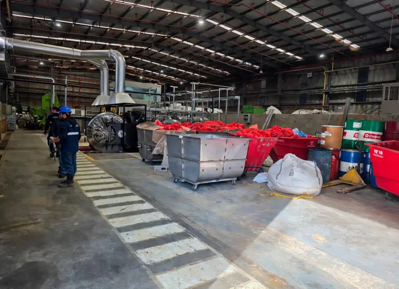 El complejo tiene capacidad para tratar 620 toneladas mensuales de residuos peligrosos. FOTO cortesía Ecologística