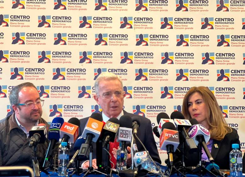 Álvaro Uribe aseguró que espera tener un canal de comunicación directo con el presidente electo, Gustavo Petro, para manifestarle sus inquietudes y posibles sugerencias. FOTO: CORTESÍA