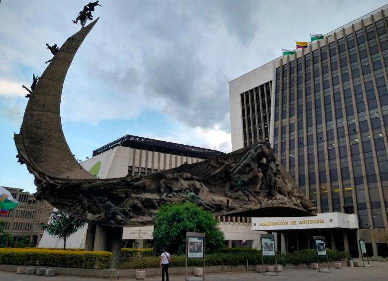 La Gobernación tiene en cartera $67.000 millones en pagos tributarios. FOTO: EL COLOMBIANO