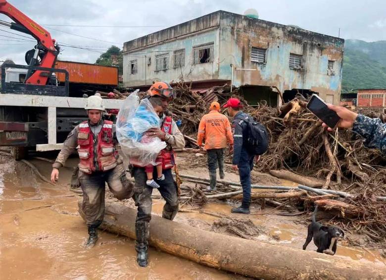 Decenas de casas fueron destruidas por las lluvias y la crecida de quebradas. Aún se desconoce la cifra de afectaciones materiales. FOTO: Cortesía 