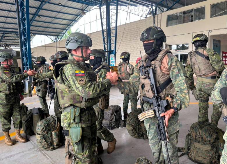 El Ejército de Ecuador desplegó escuadrones de fuerzas especiales en la frontera con Colombia. FOTO: Cortesía Ejército Ecuador