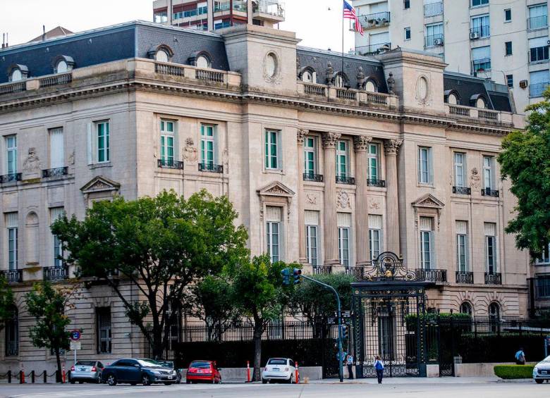 La Embajada de Estados Unidos en Buenos Aires está ubicada entre las calles Colombia y Cerviño, en el barrio de Palermo. FOTO: Tomada de Facebook Travel Buenos Aires