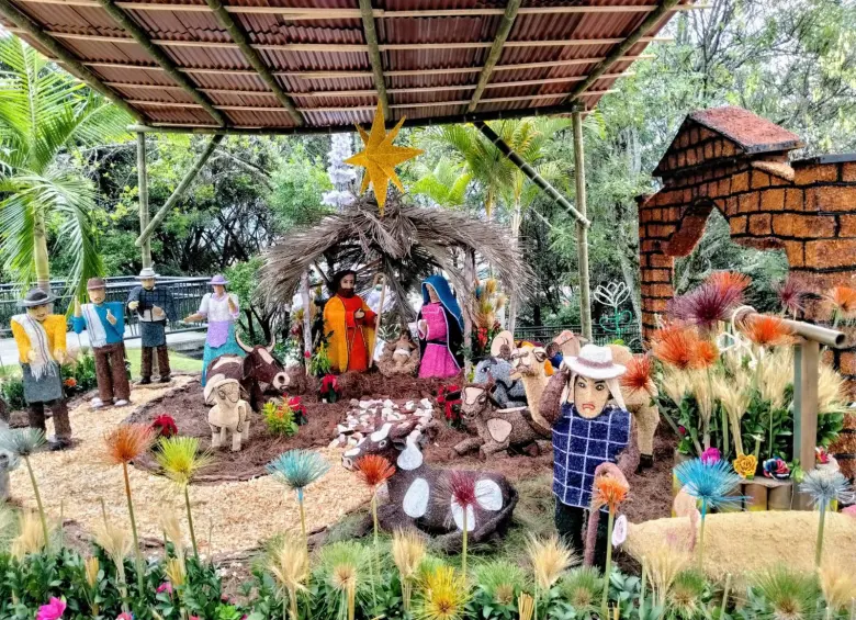 El pesebre de flores que hará parte de la decoración del Pueblito Paisa para esta navidad. FOTO Cortesía Alcaldía de Medellín.