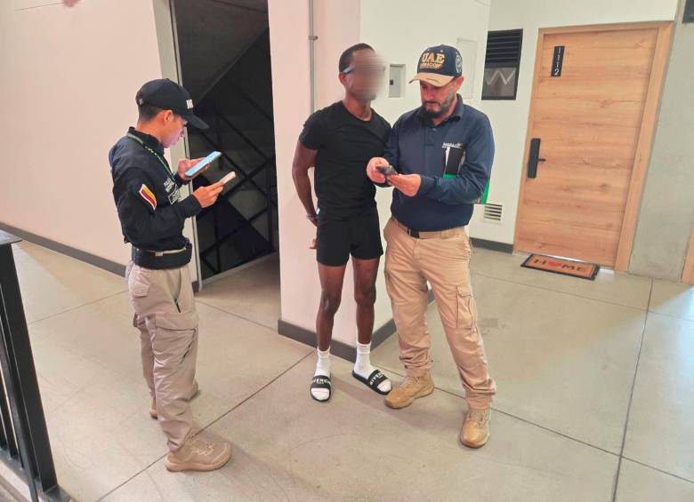 Las autoridades llegaron hasta el apartamento donde se hospedaba este guyanés para dar con su captura y que responda en su país por el delito de tentativa de homicidio. FOTO: CORTESÍA