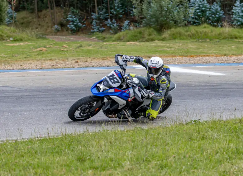 Daniel Fernández ya sabe lo que es subir al podio: fue tercero en el Red Bull Romaniacs. Este año va por el título. FOTO Cortesía