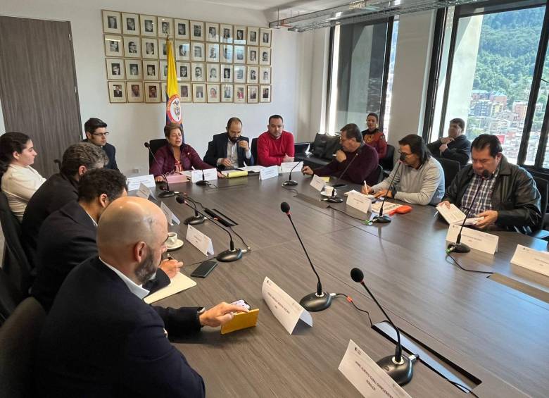 La jefe de la cartera de Trabajo, Gloria Inés Ramírez, aseguró que hubo un buen ambiente para seguir consolidando un acuerdo. Foto: Cortesía