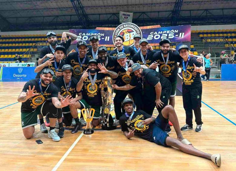 Paisas se quedó con el título de la Liga Profesional al vencer a Cimarronres en la Caldera de Quibdó, para convertirse en bicampeones. FOTO CORTESÍA PAISAS 