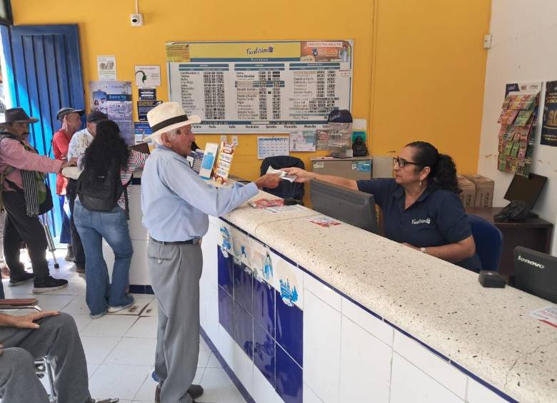 Cerca de 3 millones de personas mayores recibirán el séptimo ciclo de Colombia Mayor entre el 3 y el 13 de septiembre. El Gobierno destinó $639.643 millones para garantizar los pagos. FOTO CORTESÍA
