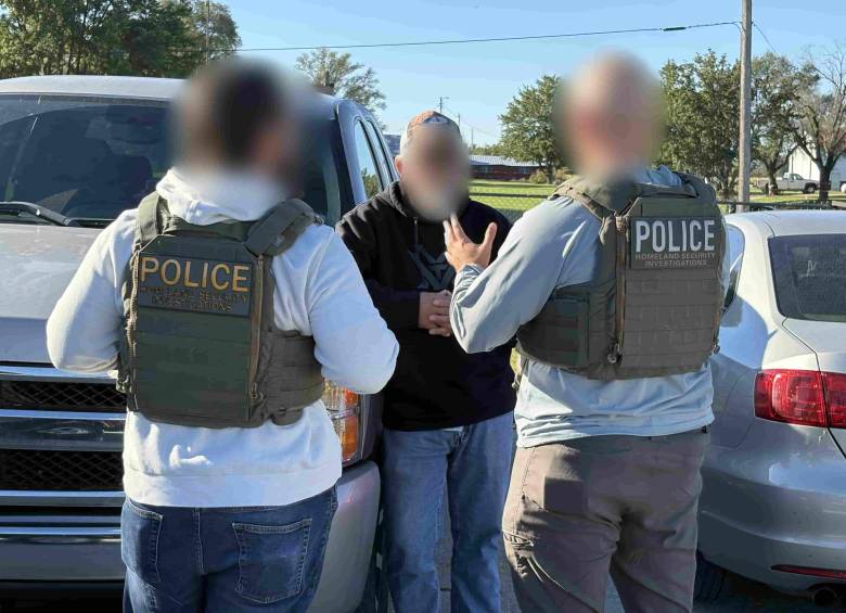 ICE puso en marcha una investigación para identificar posibles casos de registro o voto ilegal de personas no ciudadanas en Estados Unidos. FOTO: @HSIChicago.