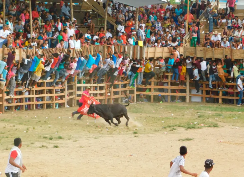 Algunos municipios del Bajo Cauca y el Urabá antioqueño siguen realizando corralejas. FOTO: Archivo EL COLOMBIANO