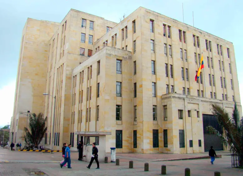 La caja del Gobierno Nacional sigue bajo presión: los depósitos del Tesoro cayeron 30% frente a marzo de 2025. FOTO: GETTY