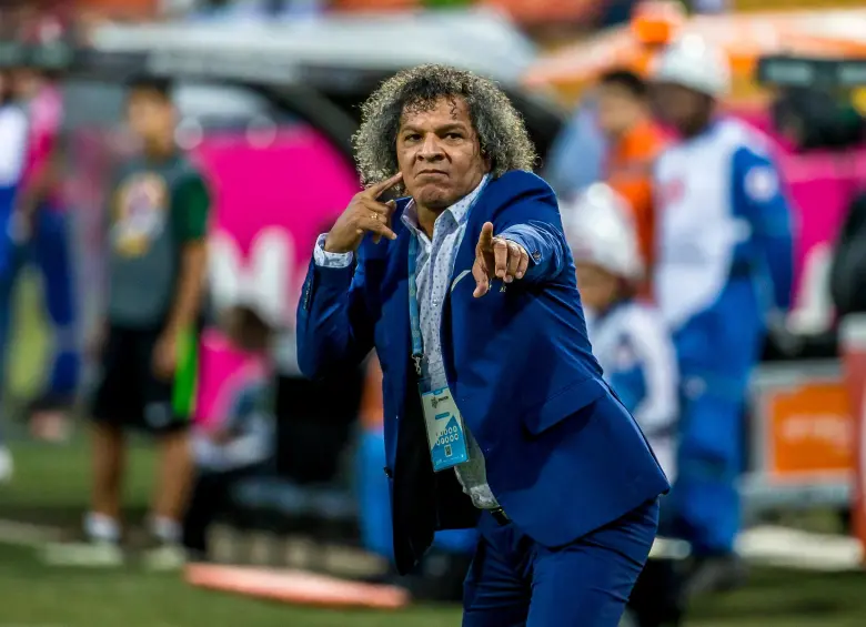 El entrenador samario Alberto Gamero no dirige en el fútbol colombiano desde diciembre del 2024, cuando renunció a su cargo en Millonarios. FOTO: JUAN ANTONIO SÁNCHEZ