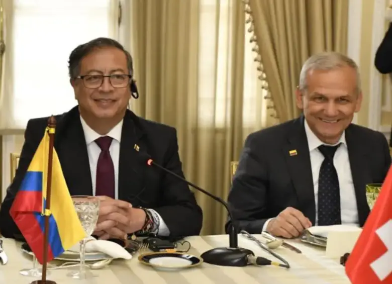 González y Petro militaron en la guerrilla M-19 y han sido cercanos desde hace varios años. FOTO: Presidencia