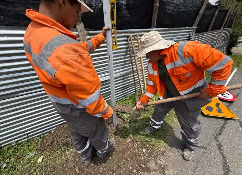 Cerraron carril en la vía Las Palmas por hundimiento a la altura de Chuscalito: ya hay señalización