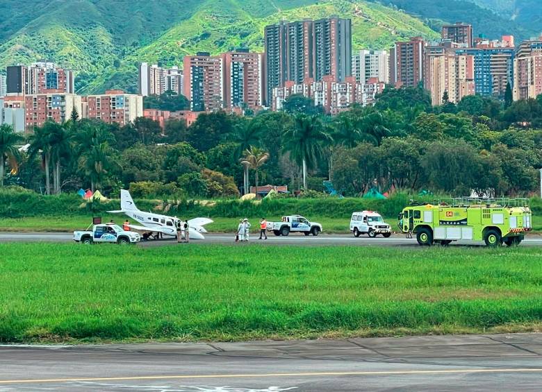 Avión aterrizó de nariz en el aeropuerto Olaya Herrera: esto es lo que se sabe