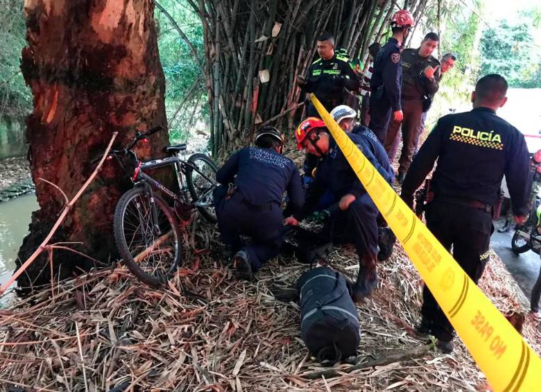 Cuerpo de un hombre fue hallado flotando en la quebrada La Ayurá, en Envigado 