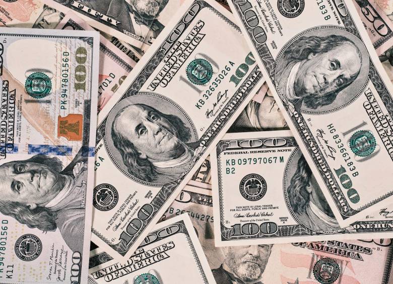 El dólar estadounidense muestra resiliencia a pesar de la volatilidad