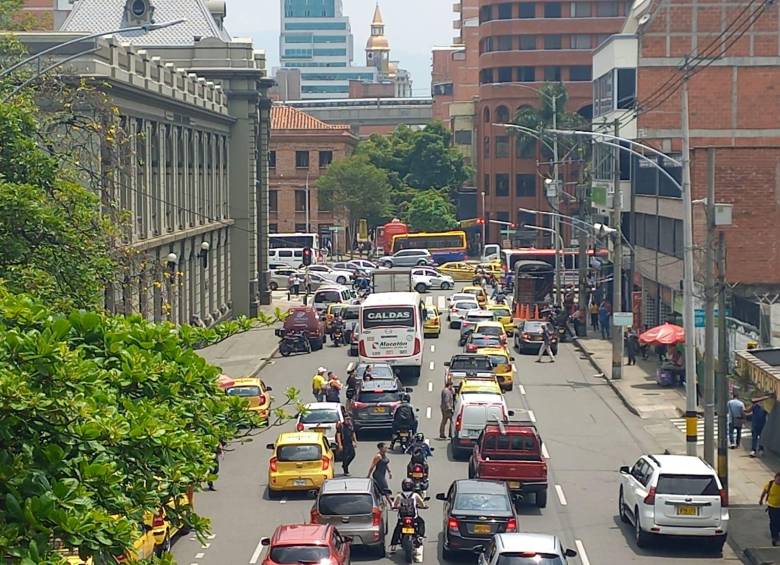 Una de las calles del centro de Medellín donde aplica la medida del Pico y Placa. Foto: Sindy Valle.