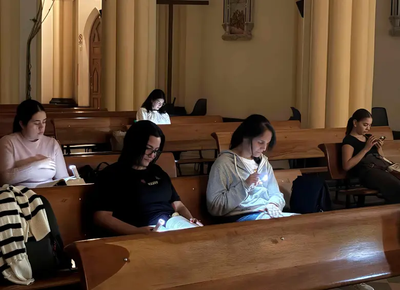 La Reading Party fue realizada el jueves 13 de noviembre en la Iglesia Nuestra Señora del Perpetuo Socorro. FOTO: María José Chitiva