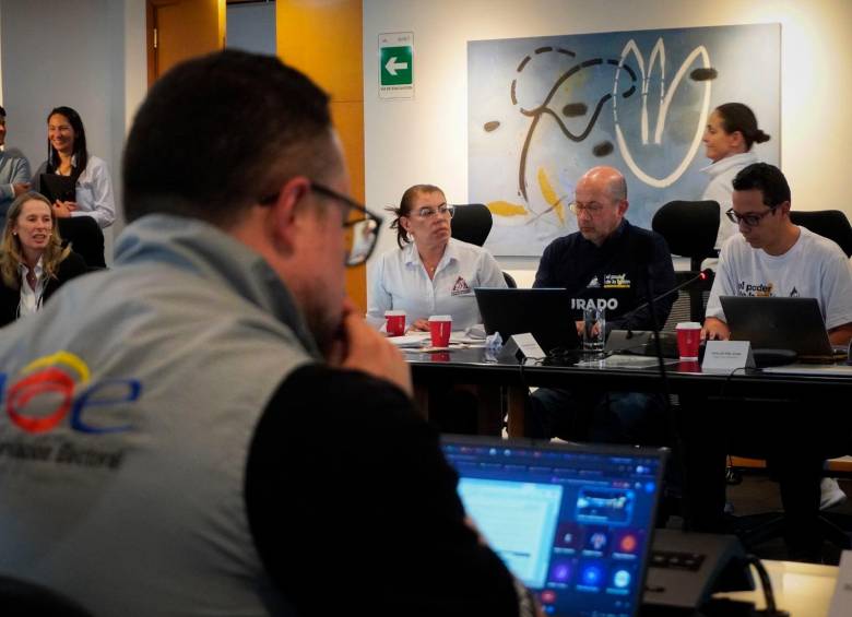 La Federación Nacional de Cafeteros implementó por primera vez el voto electrónico en sus elecciones de 2026, con 5.286 caficultores participando mediante este mecanismo. FOTO cortesía Federación Nacional de Cafeteros.