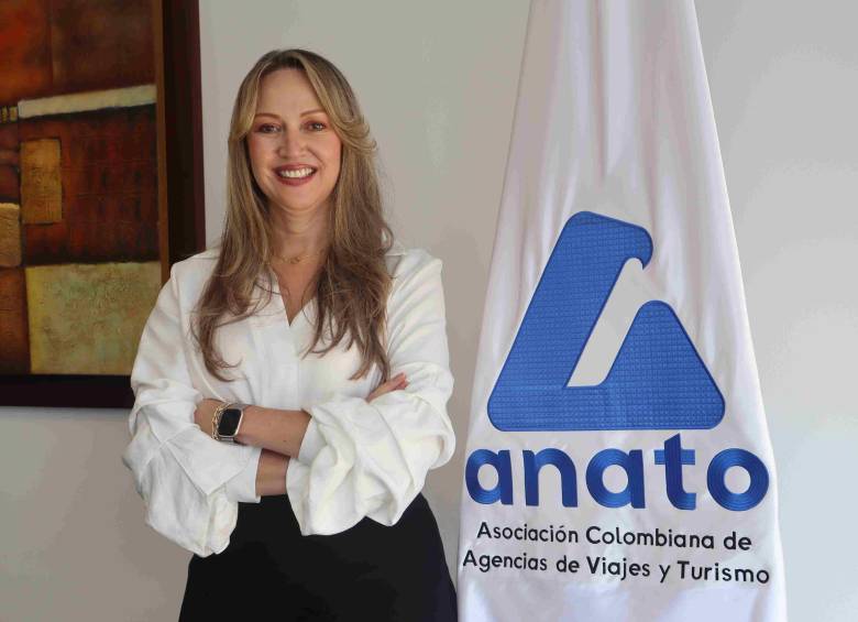 Paula Cortés, presidenta de Anato, pidió a los viajeros mantener sus reservas en los destinos turísticos que continúan operativos tras el terremoto. FOTO: CORTESÍA