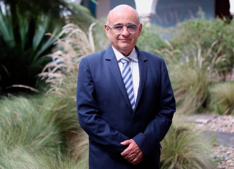 El rector José Ismael Peña se posesionó en el cargo el jueves 19 de febrero, mientras en las sedes de Medellín y Bogotá entraron en paro. FOTO CORTESÍA UNIVERSIDAD NACIONAL