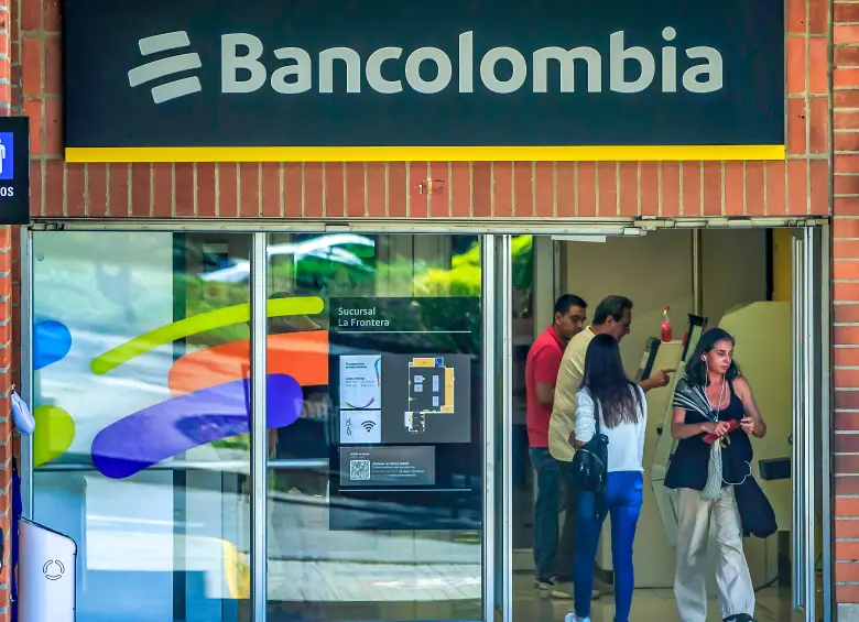 Bancolombia reactiva sus servicios. FOTO: Juan Antonio Sánchez