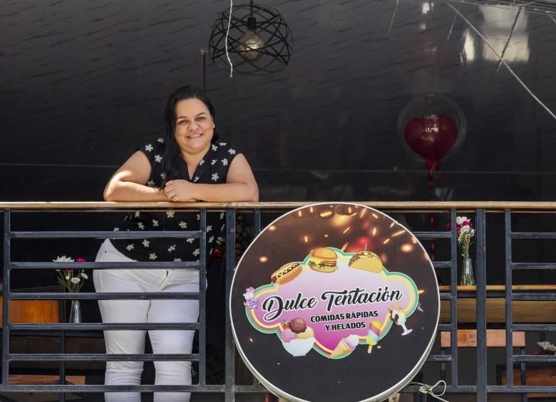 Dulce Tentación abrió sus puertas en el parque principal de Giraldoen 2017. Hoy crea dos empleos directos. Foto: Camilo Suárez. 