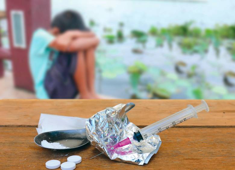 Una cada vez más temprana edad de inicio de consumo y el aumento de casos de madres gestantes con farmacodependencia hacen parte de los principales motivos de preocupación para Carisma al cierre de 2025. FOTO DEPOSITPHOTOS