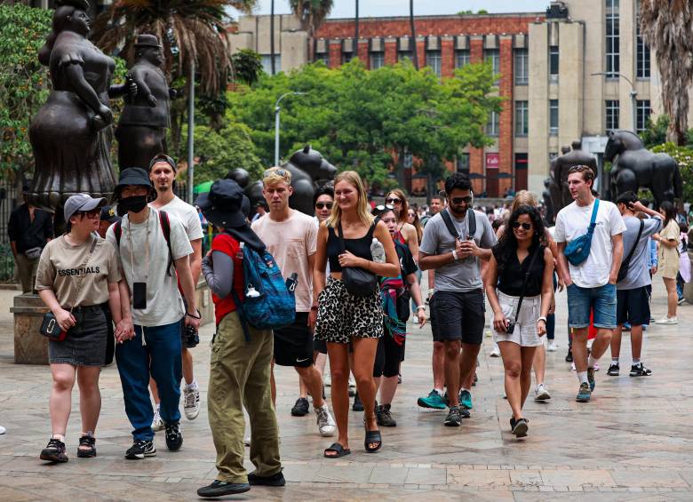 La capital antioqueña vive un auge turístico, y las cifras que ingresan por ese concepto son representativas en el PIB local. FOTO manuel saldarriaga