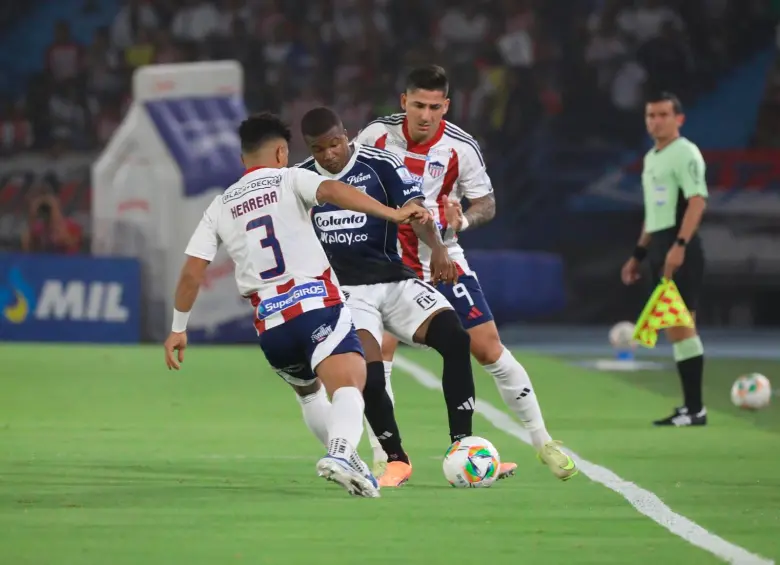 El DIM cayó frente al Junior por la primera fecha de cuadrangulares semifinales en Barranquilla. Foto: Colprensa. 