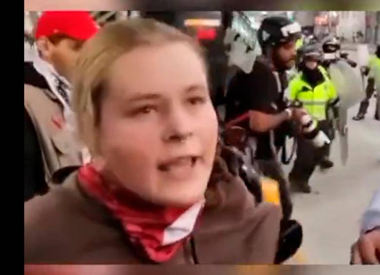 ¿Podrán judicializar a gringa detenida en protesta en Bogotá?