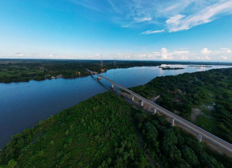El tramo 4 del proyecto incluye un puente sobre el río Magdalena de 1.360 metros de longitud. FOTO COLPRENSA