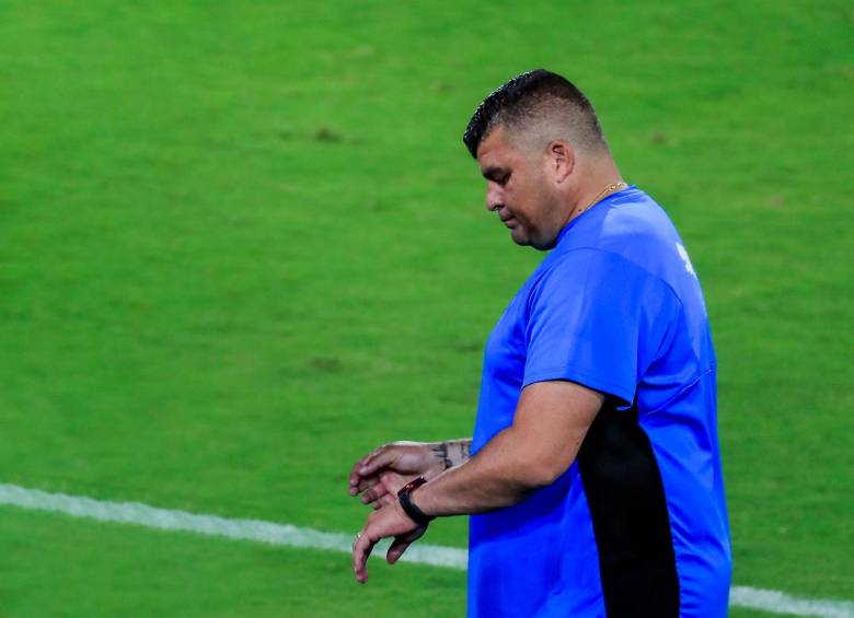 David Montoya está desempleado. Busca opciones para aportar en la formación de futbolista y consolidarse como técnico. FOTO Jaime Pérez