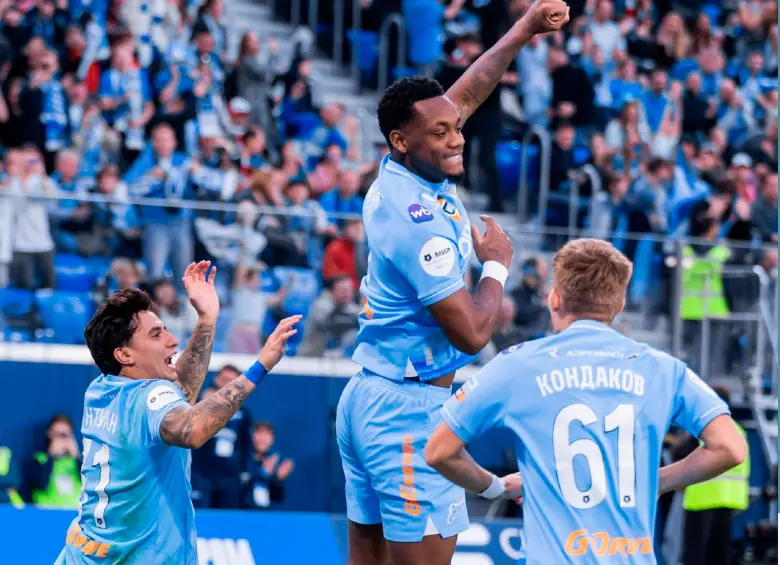 Durán vuelve a sonreír en el fútbol, esta vez en Rusia, donde volvió a marcar. FOTO X-ZENIT