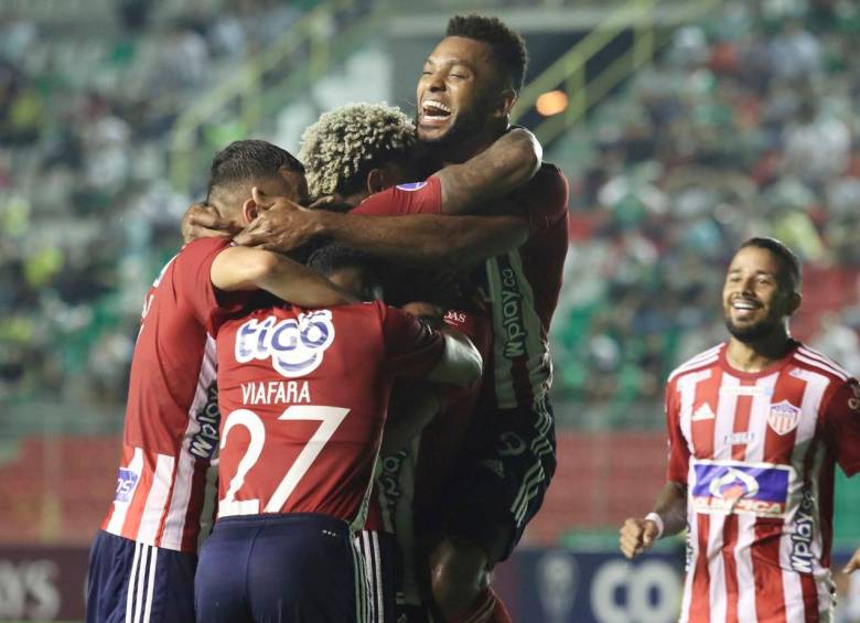 Atlético Junior celebró en la altura y motivado espera certificar su clasificación en la Liga local, en la que se ubica quinto con 29 puntos. Foto: @JuniorClubSA