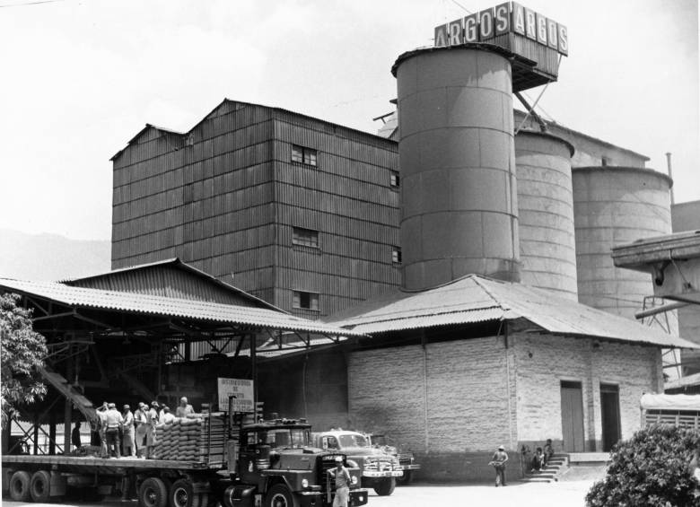 Con $300.000 nació Argos, emporio cementero del país 